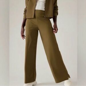 Athleta Cosmic Wide Leg Pant | Acacia Olive | 6 | athleisure gymcore high waist